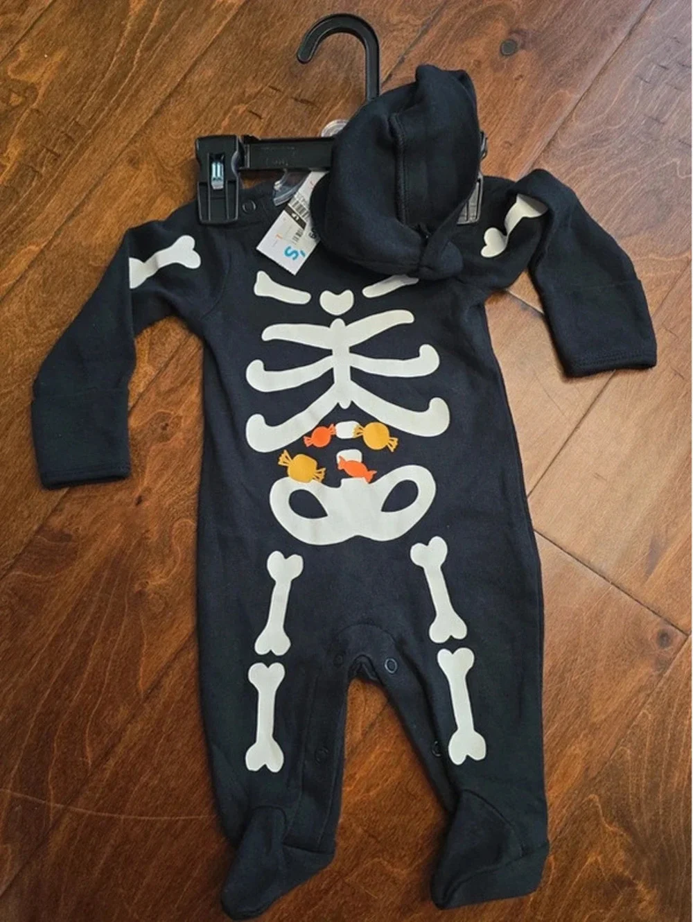 Newborn brand new halloween outfit from carter's item 309G6